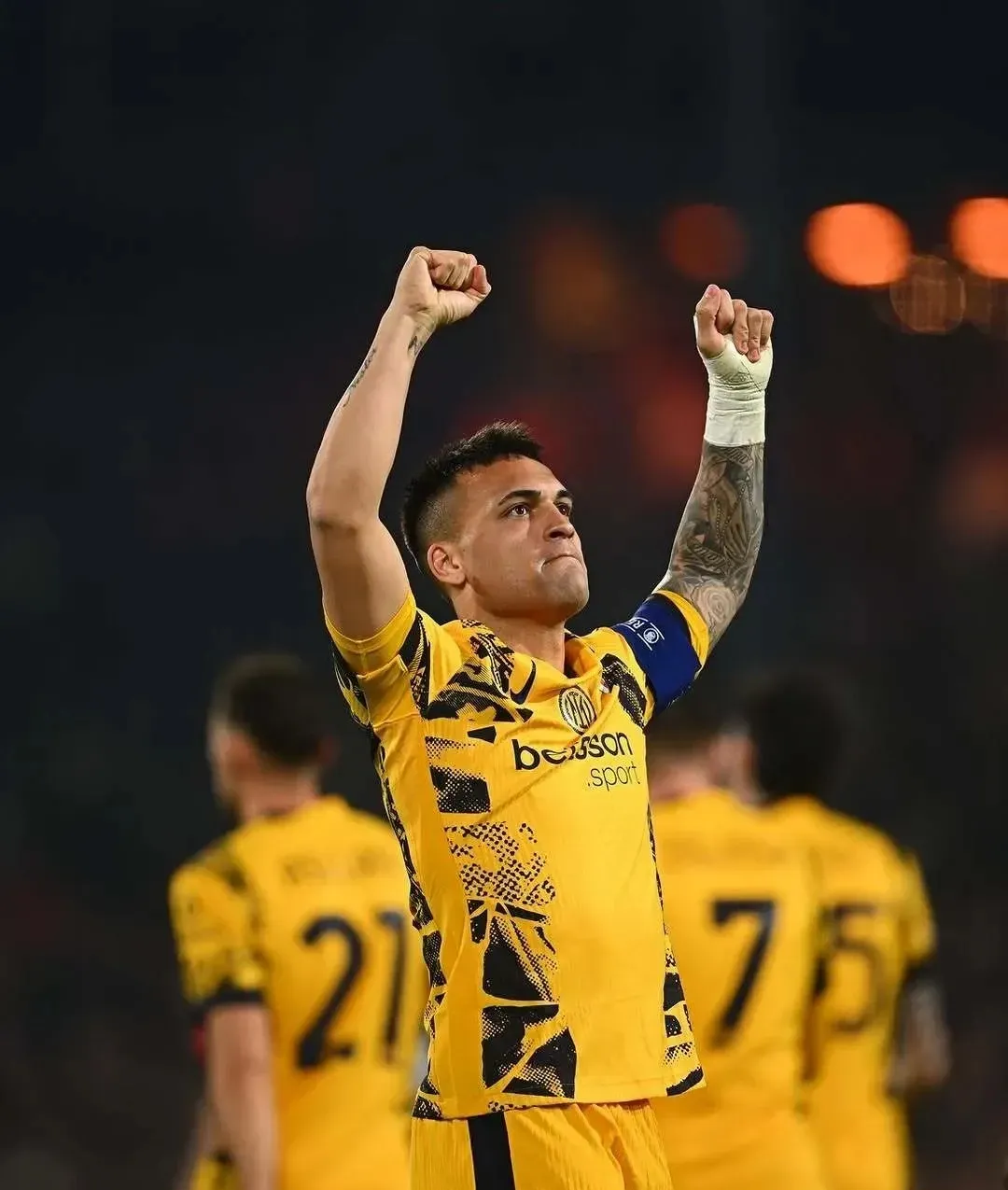 国米前锋破门,为球队赢得重要胜利的简单介绍 国米前锋破门,为球队赢得重要胜利的简单介绍