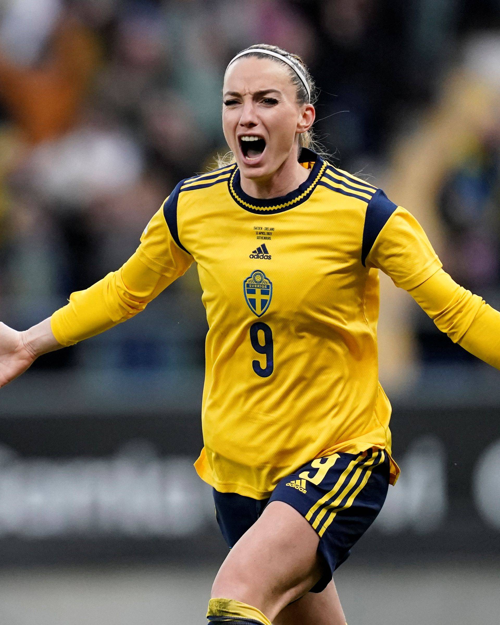 瑞典女足队在比赛中表现出色,击败对手 瑞典女足队在比赛中表现出色,击败对手