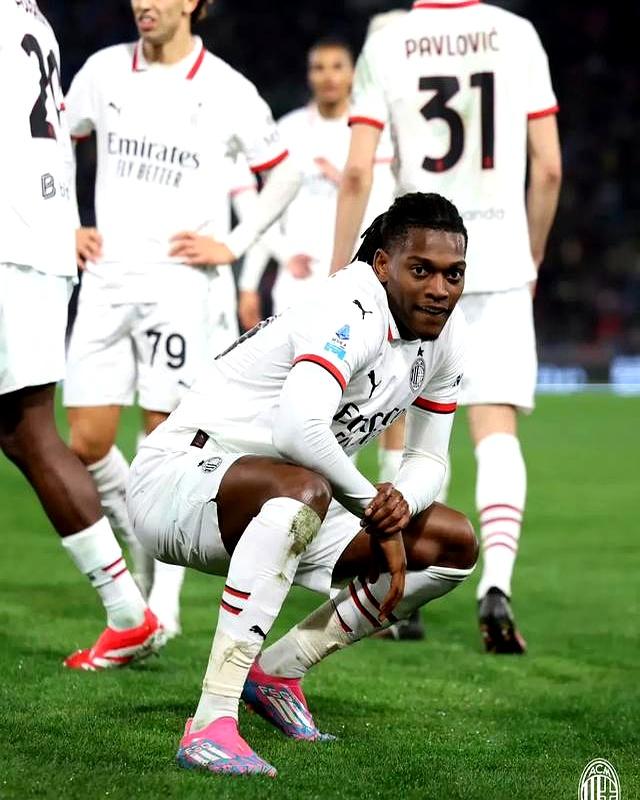 包含AC米兰客场大胜纽卡斯尔,保持不败的词条 包含AC米兰客场大胜纽卡斯尔,保持不败的词条