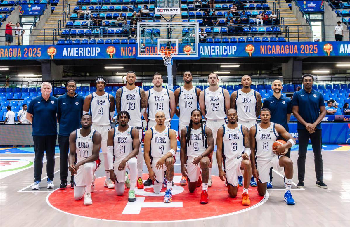 雷火电竞-包含美洲篮球锦标赛冠军队庆祝胜利的词条