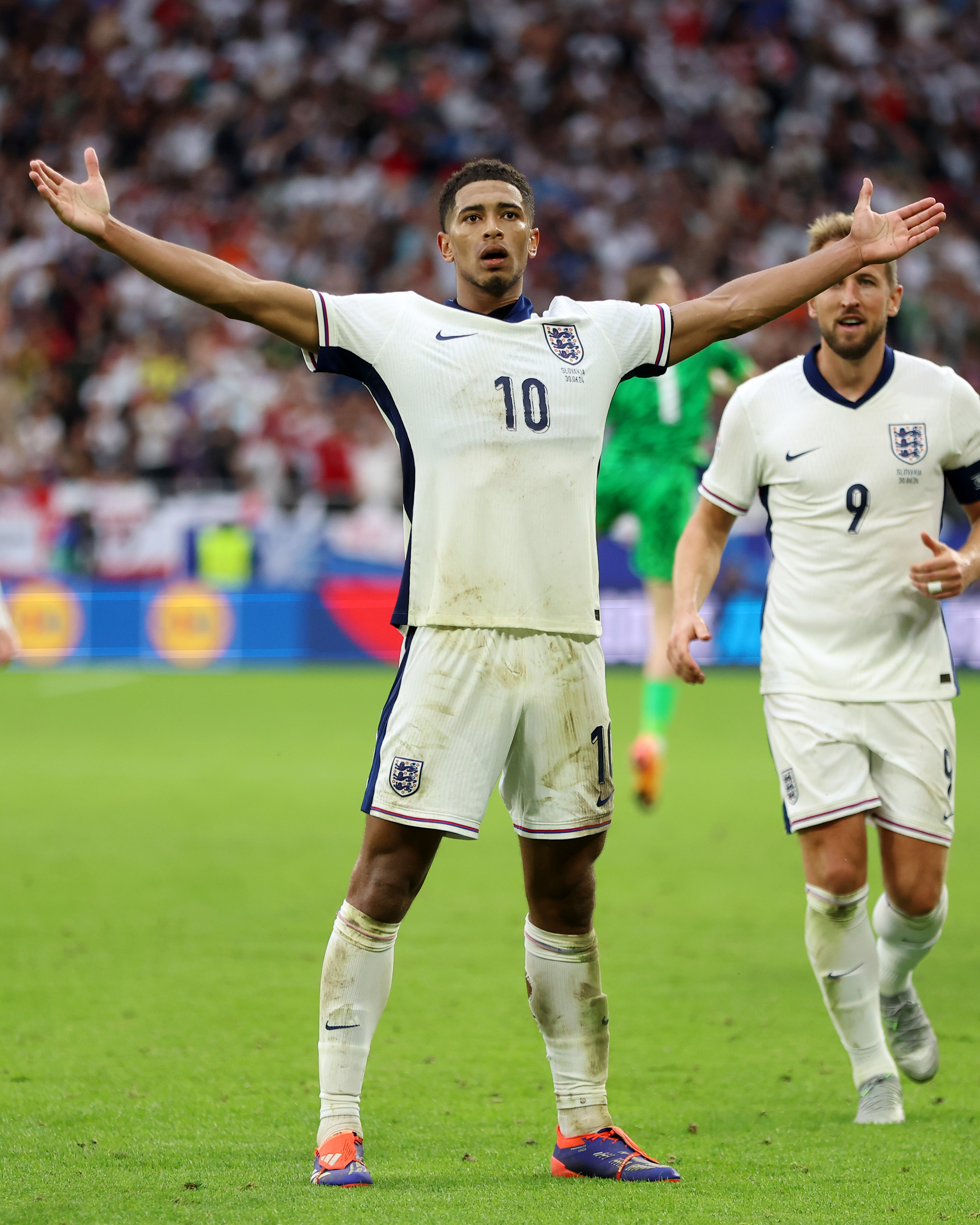 雷火电竞网站-奥地利队鏖战英格兰队，林高远关键制胜