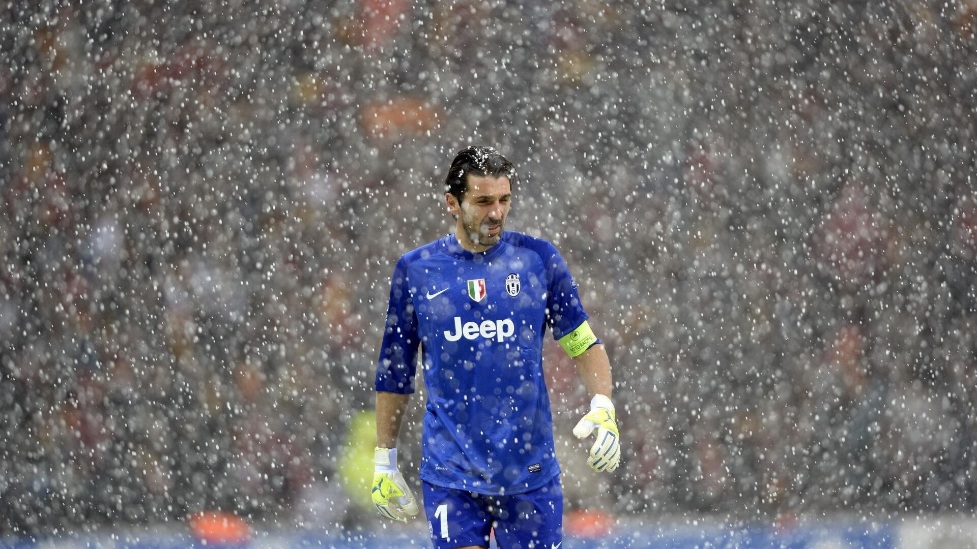 黄蜂关键战突围太阳，切特·霍姆格伦逆境中成为关键先生