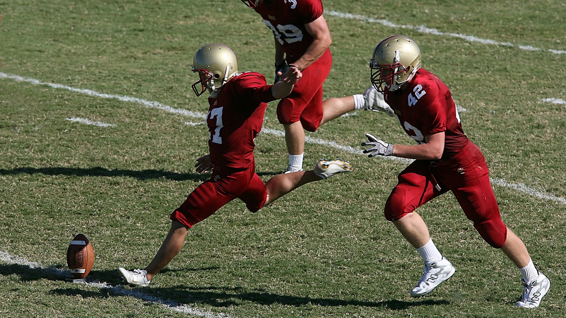 爵士的严谨与新疆的风沙，利拉德如何在双重舞台上淬炼伟大