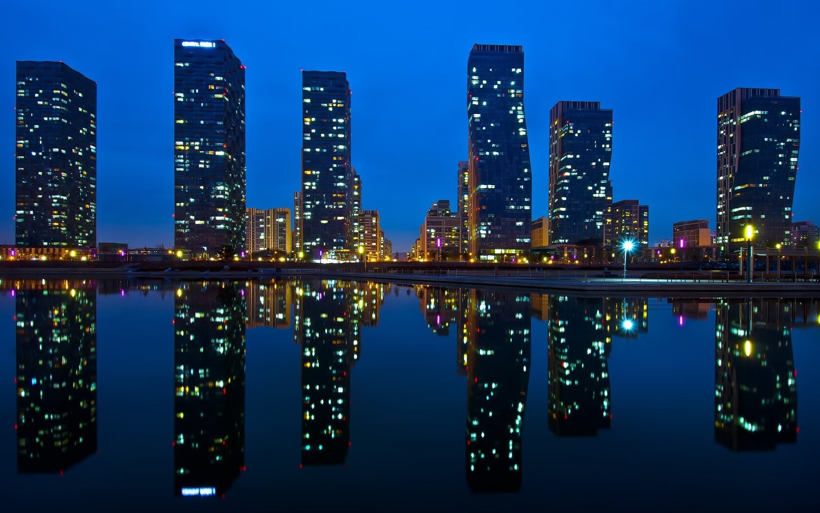 冰与火之舞，当黄黑狂飙撞上罗德里的绝对零度