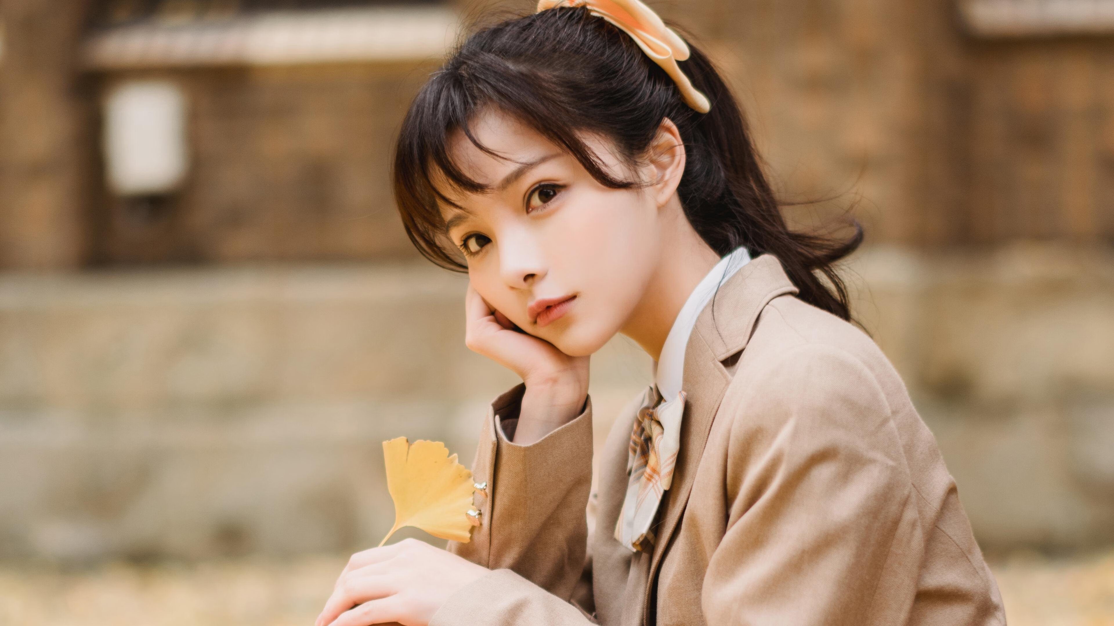 雷火电竞网站-南粤虎啸破浙军，库里关键三分定乾坤