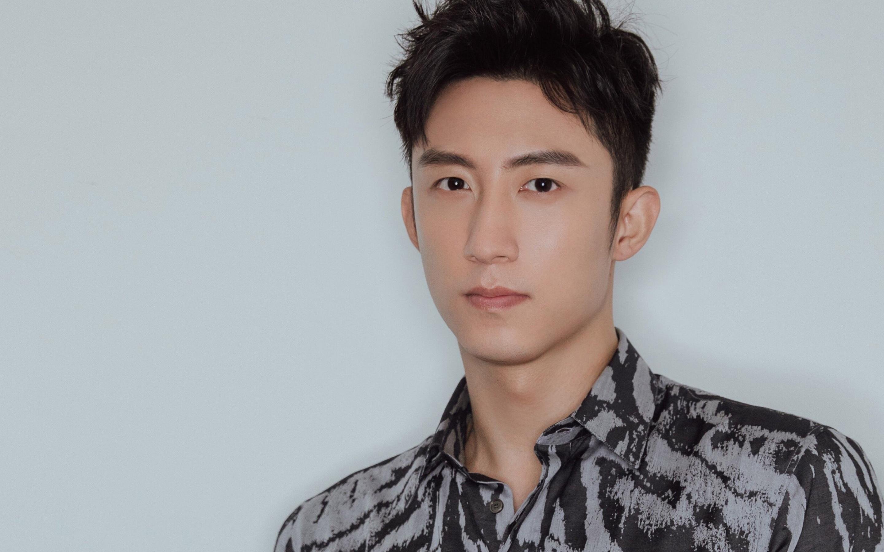 雷火电竞合作-平行绿茵，福登的魔法与巴拉圭的钢刃